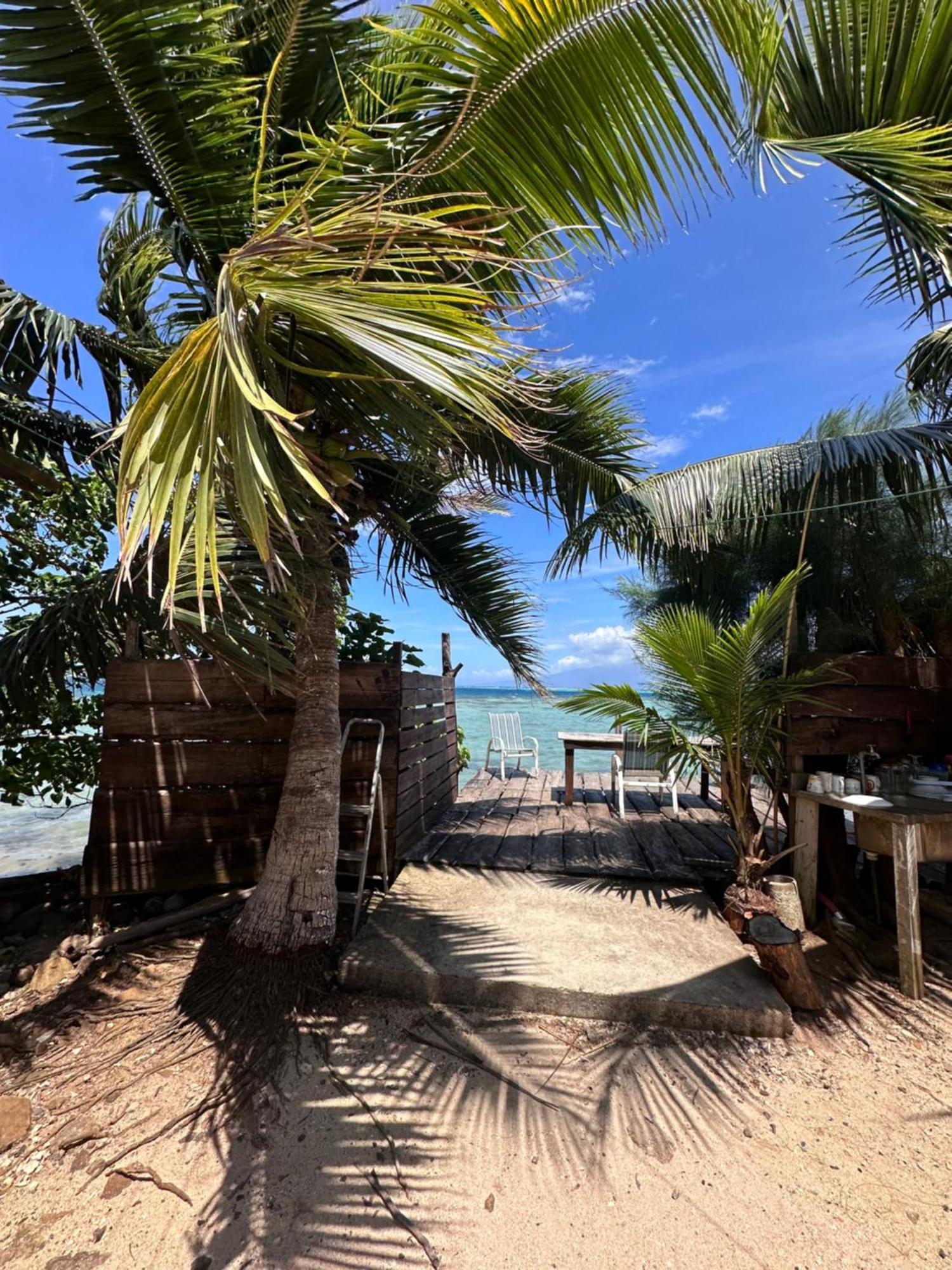 Teraupoo Lodge Maison Afareaitu エクステリア 写真