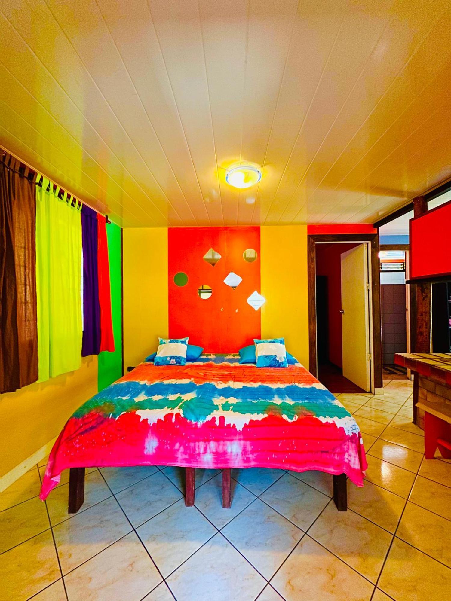 Teraupoo Lodge Maison Afareaitu エクステリア 写真