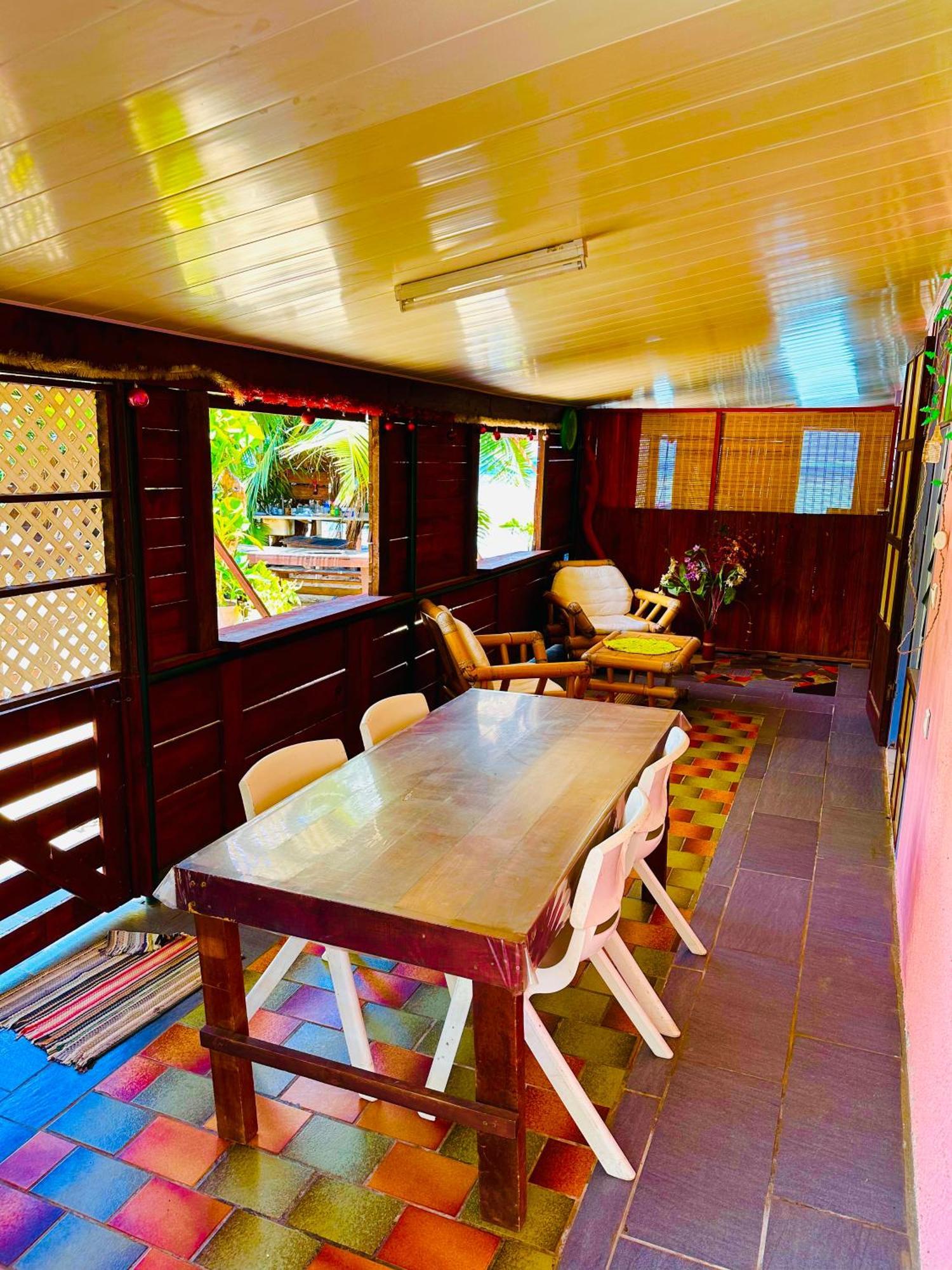 Teraupoo Lodge Maison Afareaitu エクステリア 写真